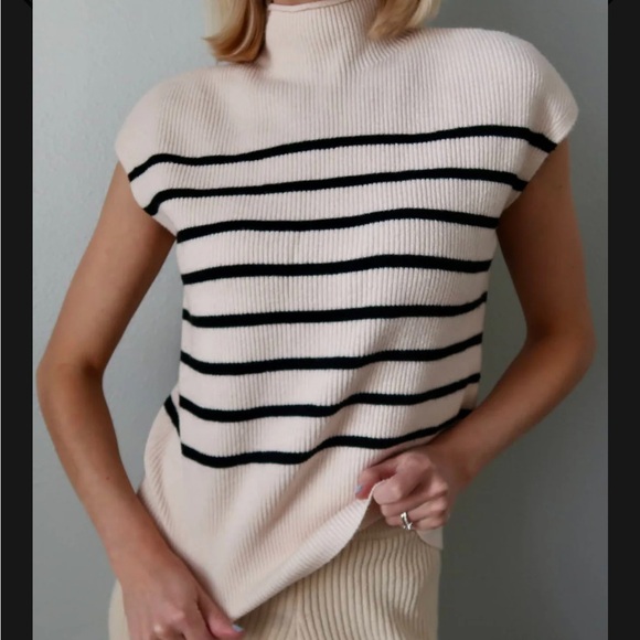MEROKEETY MOCK NECK CAP SLEEVE STRIPED RIBBED TANK TOP - Picture 2 of 4